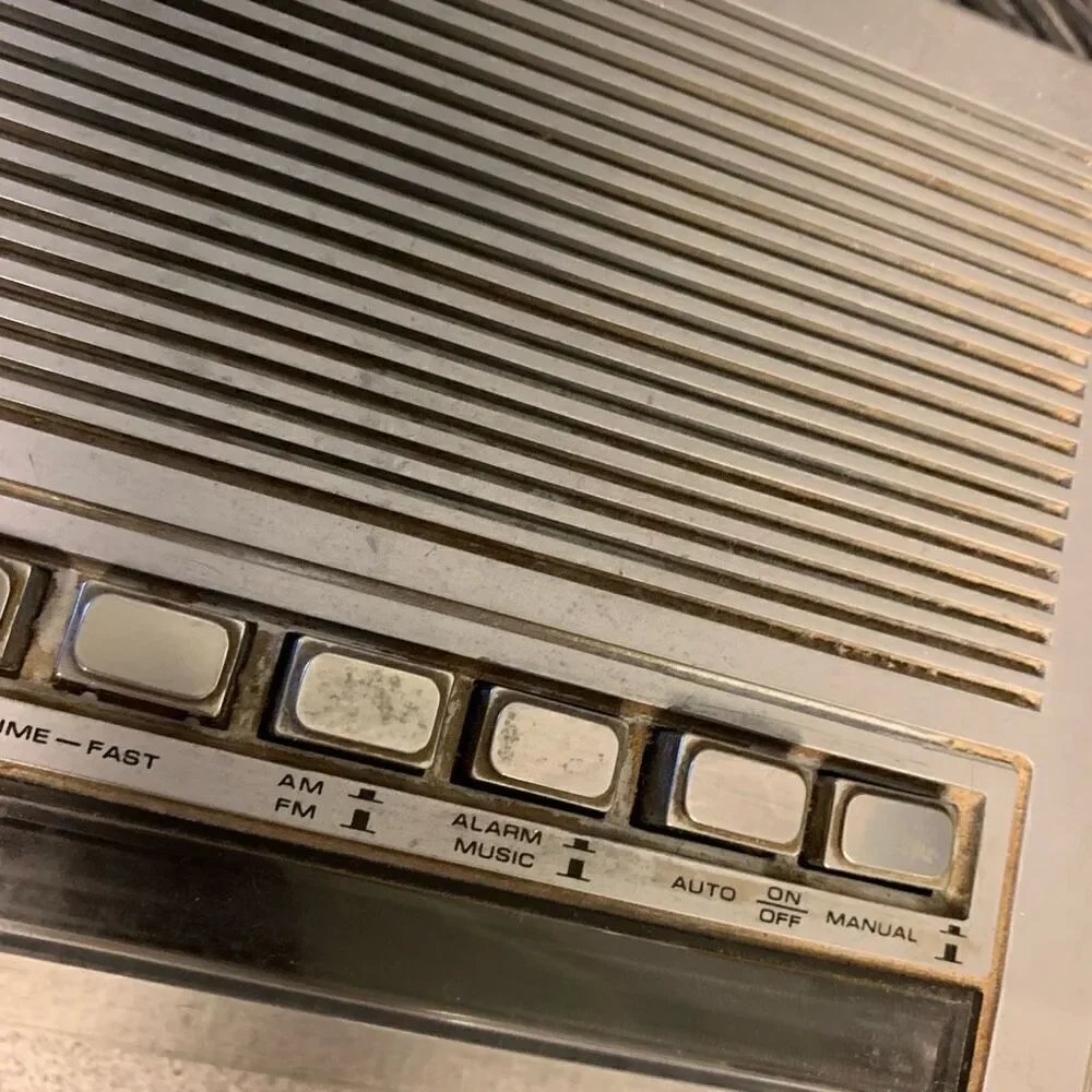Kmart Model No. 30-41 Clock Radio *Only Clock Works-Read*